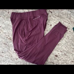 Alphalete Premium Womens Jogger - Size M